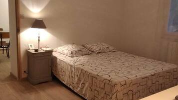 1 chambre, Wi-Fi, draps fournis
