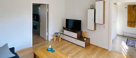 Smart TV, DVD player