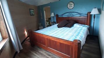 2 bedrooms, free WiFi, bed sheets, wheelchair access