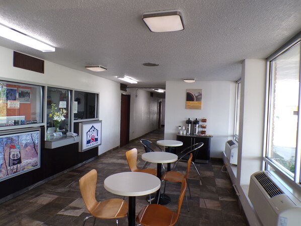 Coin salon dans le hall