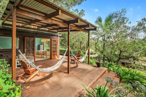 Retreat w Pool on Acreage