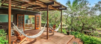 Retreat w Pool on Acreage