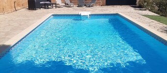 3-bedroom villa, private pool, near golf course