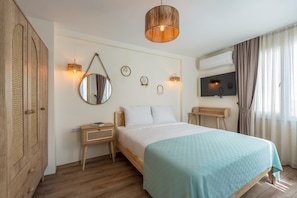Standard Room - Garden Floor (Pita) | Egyptian cotton sheets, premium bedding, Select Comfort beds