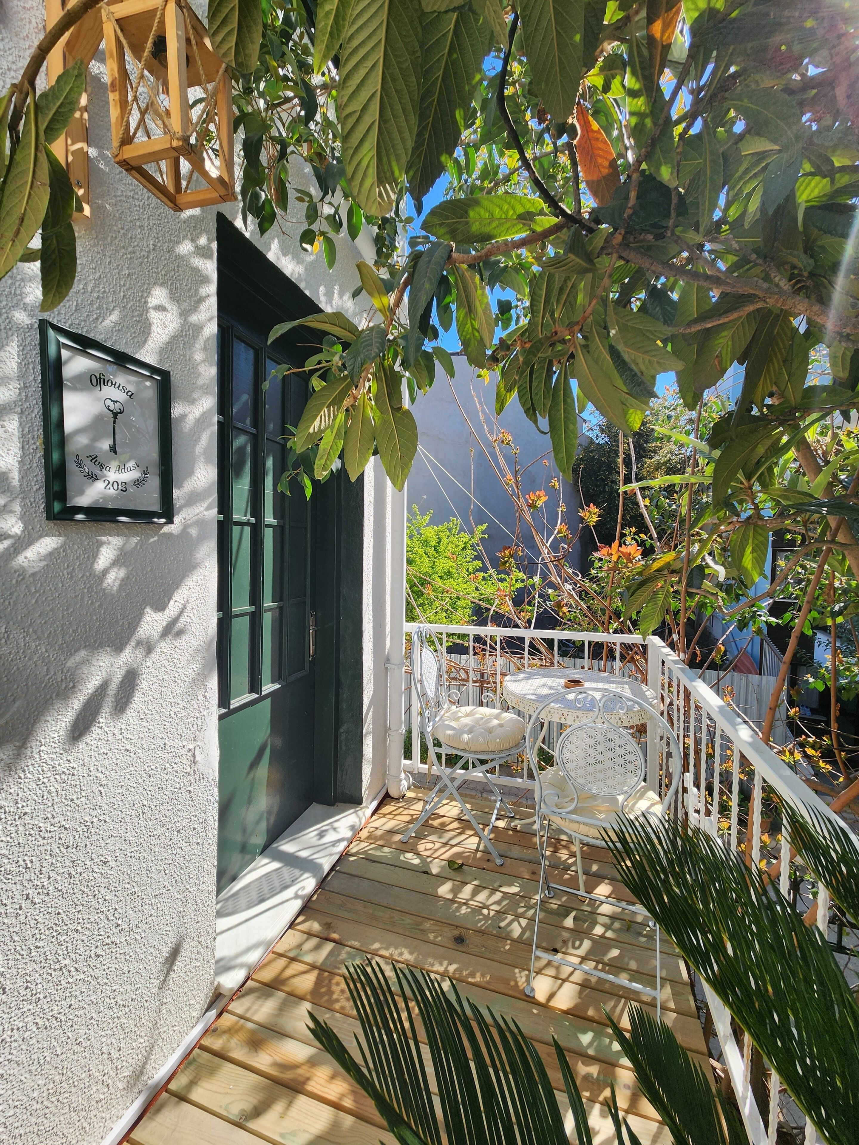 Deluxe Oda Balkonlu-Bahçe Manzarali (Ofiousa) | Lakens van Egyptisch katoen, luxe beddengoed, Select Comfort-bedden