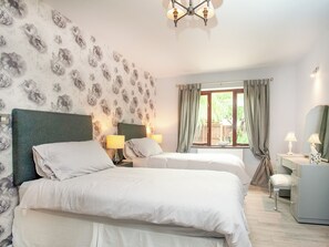 4 chambres, Wi-Fi gratuit, draps fournis