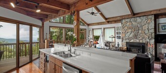 4Bed/4Bath Mountain Retreat in Wolf Laurel CC with 60-mile views. 