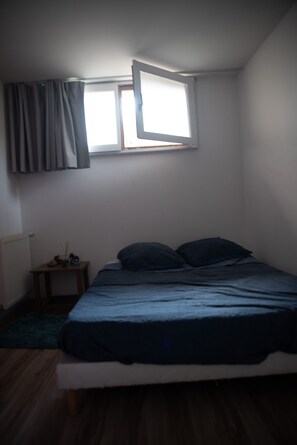 2 Schlafzimmer, Bügeleisen/Bügelbrett, WLAN, Bettwäsche