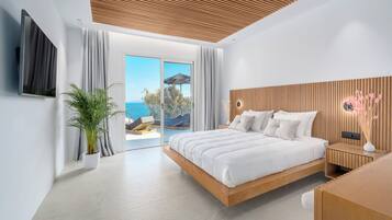 Luxury Villa | 5 bedrooms, premium bedding, in-room safe, individually decorated