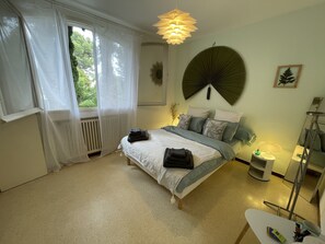 3 bedrooms, WiFi, bed sheets