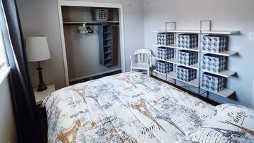 1 habitación, escritorio, tabla de planchar con plancha y wifi gratis