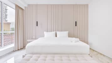 Luxury Apartment, 1 Bedroom, Balcony | 1 bedroom, in-room safe, blackout curtains, soundproofing