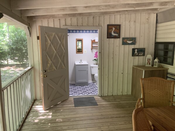 Interior - Private one acre wooded lot close to Ichetucknee Springs State Park (Fort White)