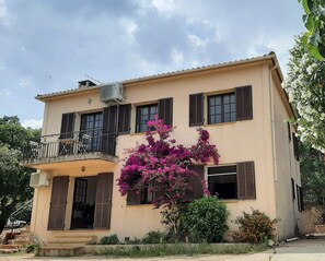 Exterior - 1e Étage de Villa Proche de la Mer, Dans un Jardin Planté Dorangers (Porto-Vecchio)
