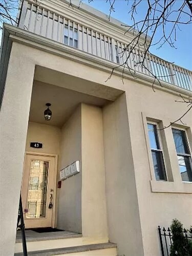 Jersey City Pink Spot 2BR/1FB