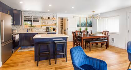 Family Fun Haven: Spacious Retreat with Games, Arcade & beautiful Kitchen