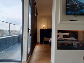 Romanttinen sviitti, parveke, kaupunkinäköala | Terassi/patio