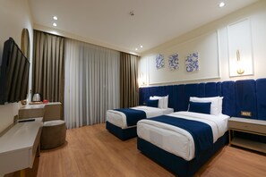 Superior Double or Twin Room | Premium bedding, minibar, in-room safe, laptop workspace - Taksim Bosphorus Hotel (Istanbul)
