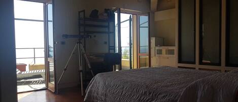 2 slaapkamers, een strijkplank/strijkijzer, wifi, beddengoed