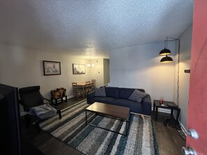 Living area - Cozy Apartment in Zilker - 2 minutes to Downtown! (Austin)