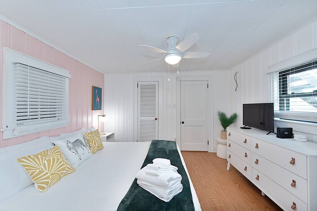 1 多间卧室、熨斗/熨衣板、WiFi、床单