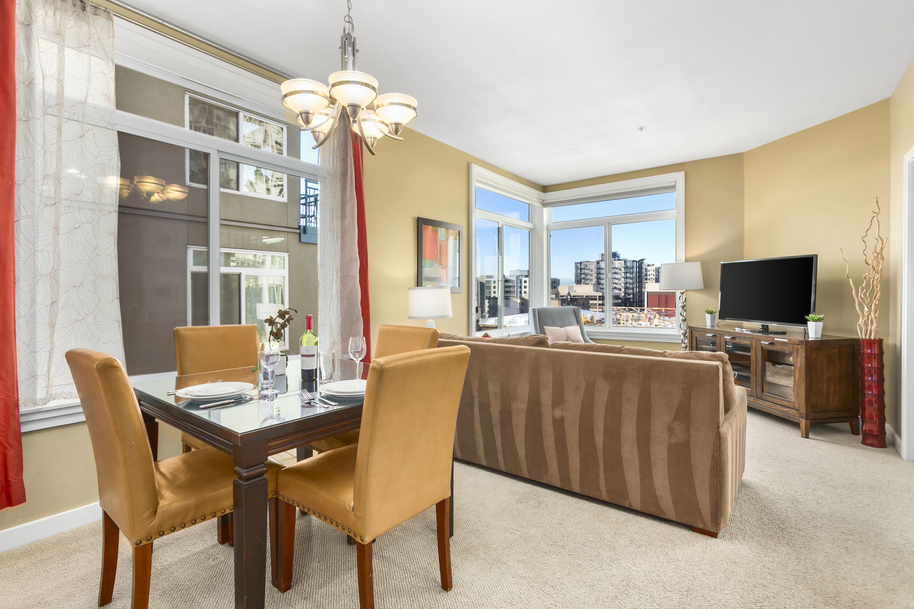 Classic Apartment | Living area | 40-inch Smart TV with digital channels, TV