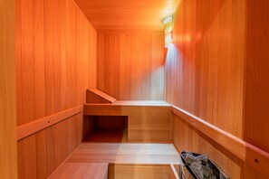 Sauna - Downtown apartment of 180sqm offers WiFi a panoramic balcony. (Arezzo)
