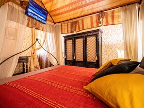 3 quartos, ferros/tábuas de passar roupa, Wi-Fi, roupa de cama