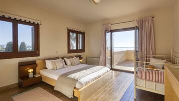 8 bedrooms, iron/ironing board, free WiFi