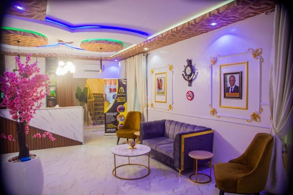 RichVilla Apartments & Hotels