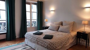 3 bedrooms, desk, free WiFi, bed sheets