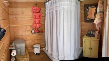 Towels, soap, shampoo, toilet paper