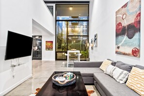 Classic-Apartment, 1 Schlafzimmer | Esszimmer