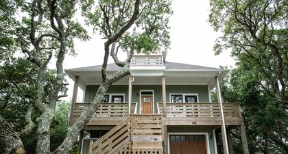 Modern Soundfront Studio, Pier access, Sunsets, Fishing, Watersports, Beach