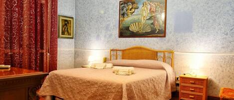 3 Schlafzimmer, Zimmersafe, Bügeleisen/Bügelbrett, Reisekinderbett