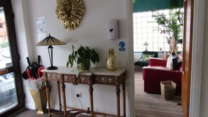 Lobby - The Scala Hotel (Blackpool)