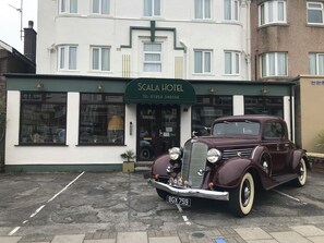 Exterior - The Scala Hotel (Blackpool)