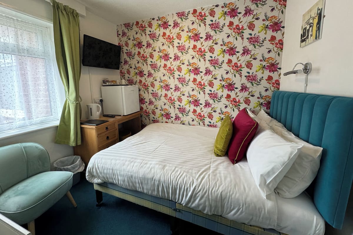 Standard Double Room, 1 Double Bed | Bathroom