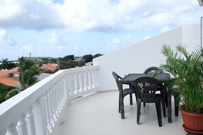Outdoor dining - Divine Villa in amazing Curacao (Willemstad)