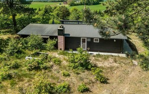 Exterior - 3 bedroom stunning home in Knebel (Knebel)