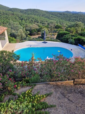 Piscine extérieure, piscine chauffée
