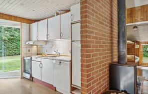 Kühlschrank, Mikrowelle, Geschirrspüler