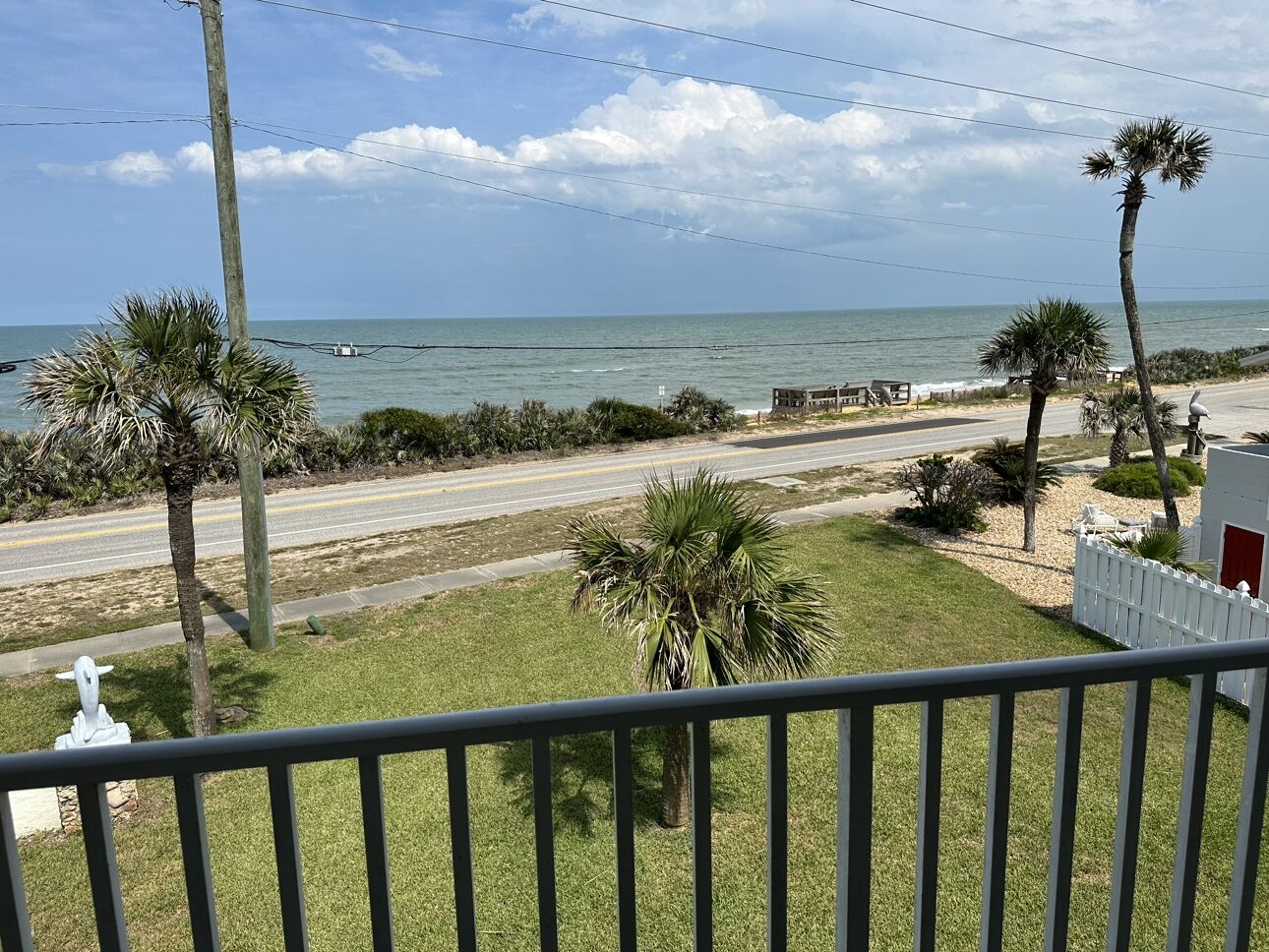 3 bedroom Oceanview townhome with double car garage