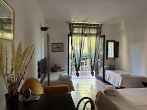 1 bedroom, free WiFi, bed sheets