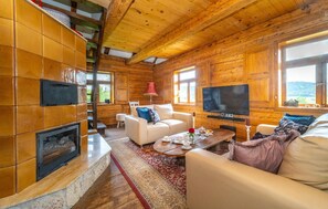 Smart-TV, Kamin, Stereoanlage