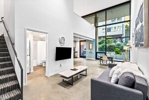 Classic Apartment | Living room | 40-inch Smart TV with digital channels, TV