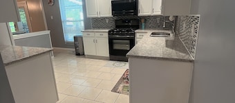 South County ranch house walking distance to Grant Trail