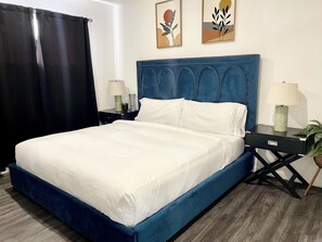 9 Schlafzimmer, Zimmersafe, Bügeleisen/Bügelbrett, kostenloses WLAN