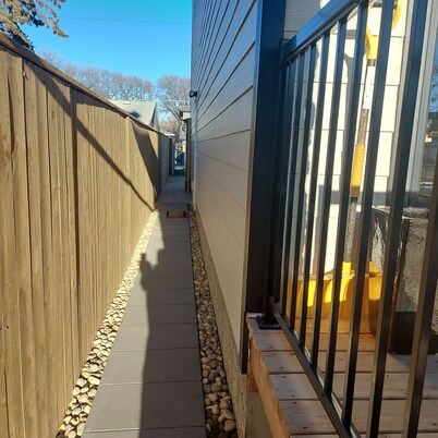 Relax on 4th!
Brand new, meticulously clean suite in perfect location!