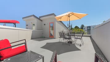 Classic Apartment | Terrace/patio